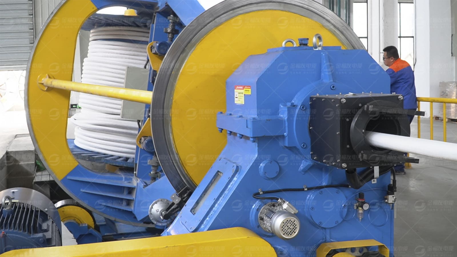 福纜天下，芯系萬(wàn)家